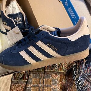 Adidas Gazelle never worn